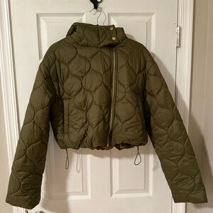 New PrettyLittleThing Olive Puffer Jacket